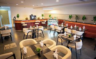 Reya Creek Hotel