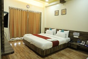 Hotel Vraj Inn