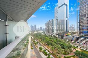Bloomfields Stunning STU Bloom Tower JVC