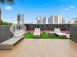 Bloomfields Stunning STU Bloom Tower JVC
