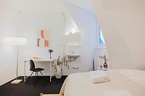 Nomad City Hotels
