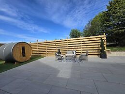 Woodside House