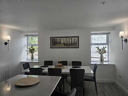 Woodside House