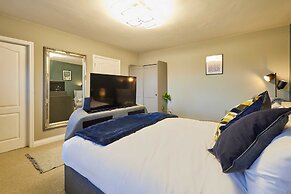 Host and Stay River Hill House