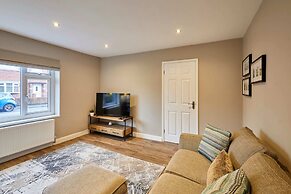 Host Stay Crescent House