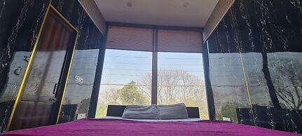 Dream Lounge