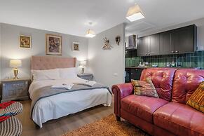 Pools Cottages | Countryside Luxury in Warwickshire
