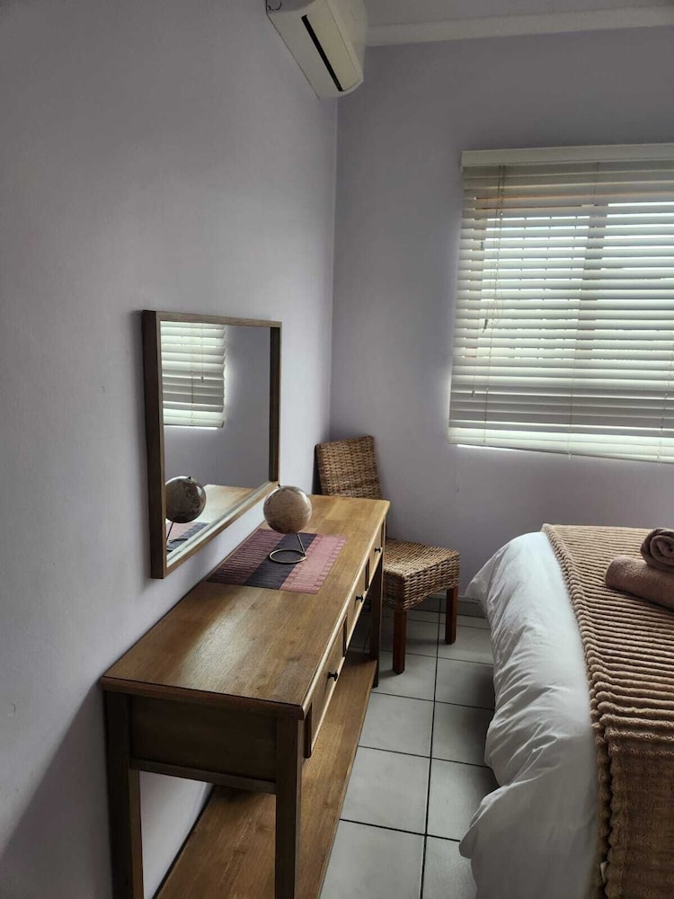 12 Saddleback Village