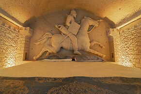Tyana Cave House