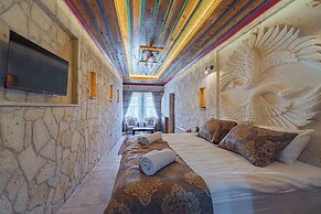Tyana Cave House