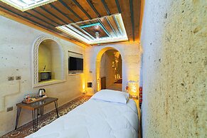 Tyana Cave House