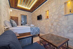 Tyana Cave House