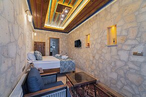 Tyana Cave House