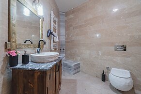 Tyana Cave House