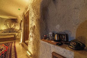 Tyana Cave House
