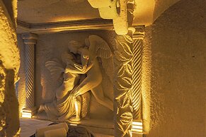 Tyana Cave House