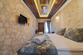 Tyana Cave House