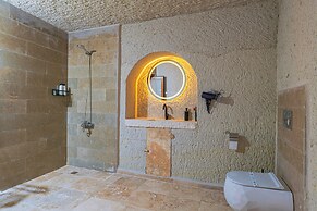 Tyana Cave House