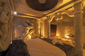 Tyana Cave House
