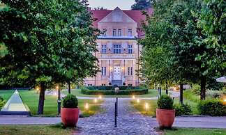Sunday Resort Rugen Double Room Disability Access