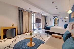 Monicca Collection Oura View Suites