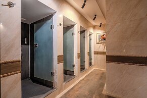 Monicca Collection Oura View Suites
