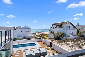 Cest La Vie Beach Villa