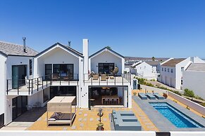 Cest La Vie Beach Villa