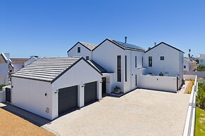 Cest La Vie Beach Villa