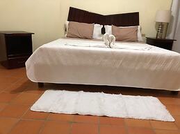 Hotel Restaurante La Cueva