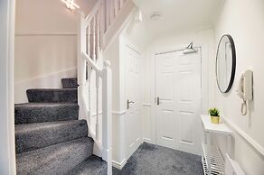 Watch Tower Apartment by Week2Week