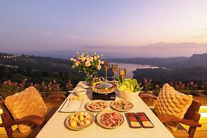 Le Doi Lakeview
