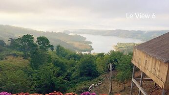 Le Doi Lakeview