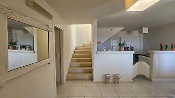 Ammos Boutique Rooms