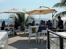 Coco Blue Resort