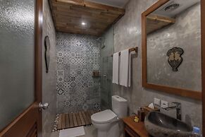 The Compass Rose Ubud