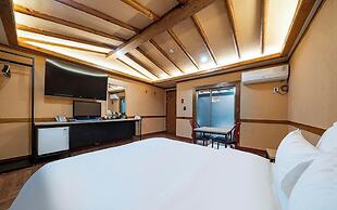 Gimpo Petite Hotel