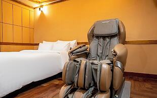 Gimpo Petite Hotel