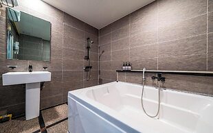 Gimpo Petite Hotel