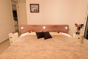 Villa Joy Mare - Private Pool Parking in Chania