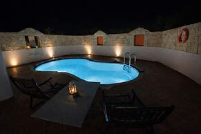 Villa Joy Mare - Private Pool Parking in Chania