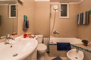 Villa Joy Mare - Private Pool Parking in Chania