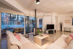 Villa Joy Mare - Private Pool Parking in Chania