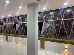 Hotel Comfort Zone Kanpur