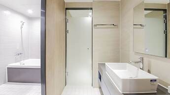 Gimhae The Van Hotel