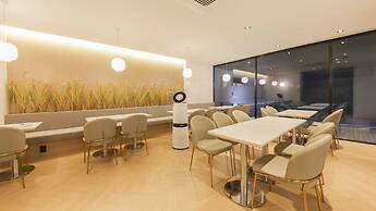 Gimhae The Van Hotel
