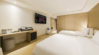 Gimhae The Van Hotel