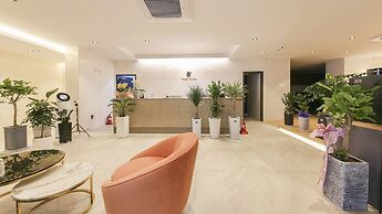 Gimhae The Van Hotel