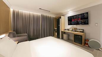 Gimhae The Van Hotel