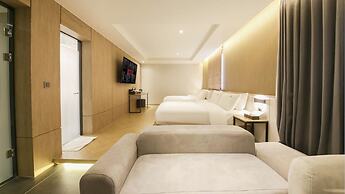 Gimhae The Van Hotel